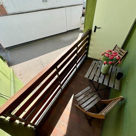 Das Blaue Tuerchen - Wohnung Mit Beamer Und Kicker Bremerhaven Exterior photo